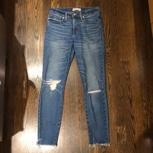 Madewell High Rise Skinny Destroyed Crop
